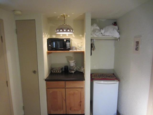 Queen Suite interior